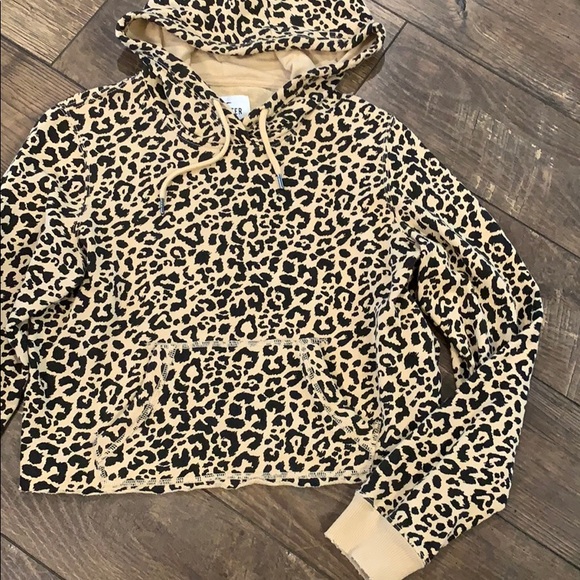 Animal Print Hooded Cropped Sweatshirt - Picture 2 of 5